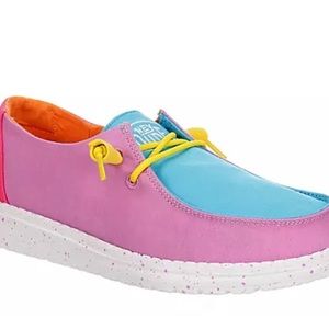 Hey Dude Wendy Canvas shoes, size 8, NBW